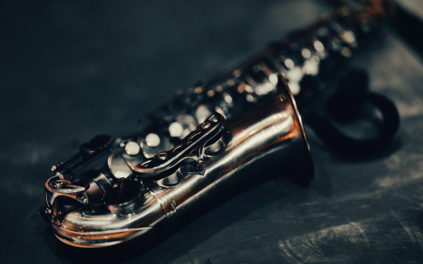 Why the Saxophone Sounds Like a Voice